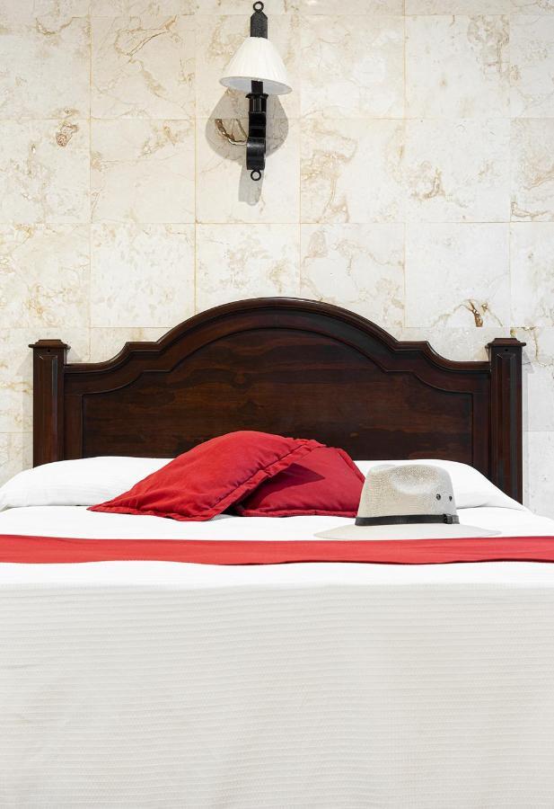 La Aurora Hotel Colonial Валядолид Екстериор снимка