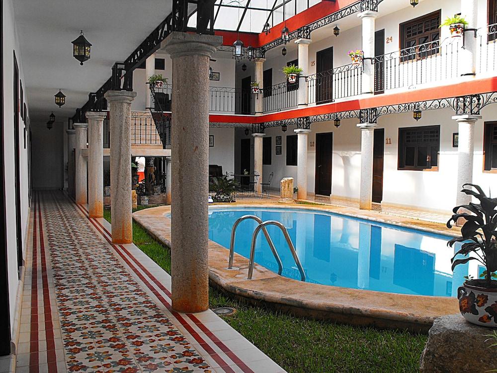 La Aurora Hotel Colonial Валядолид Екстериор снимка
