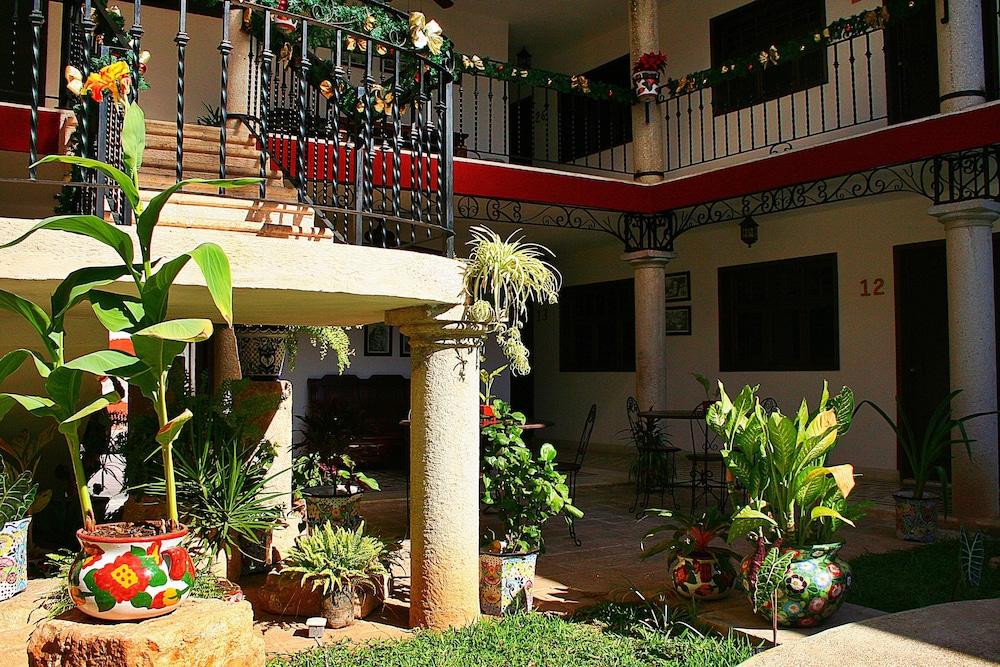 La Aurora Hotel Colonial Валядолид Екстериор снимка