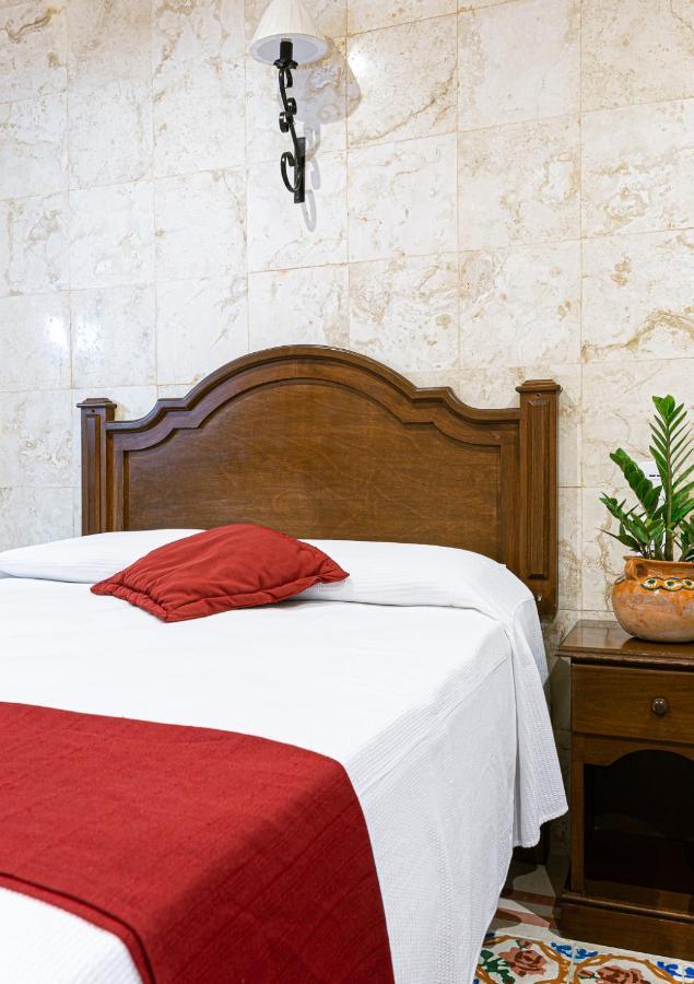 La Aurora Hotel Colonial Валядолид Екстериор снимка