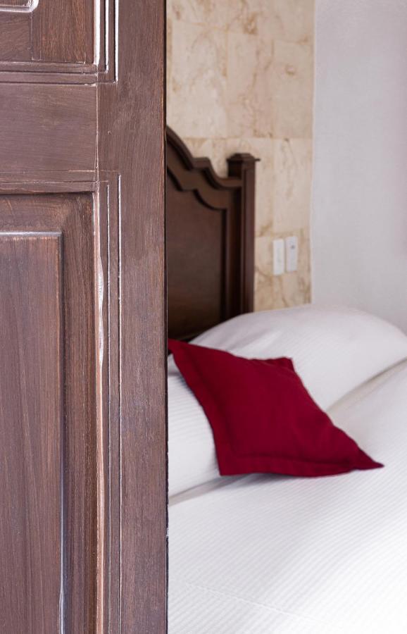 La Aurora Hotel Colonial Валядолид Екстериор снимка