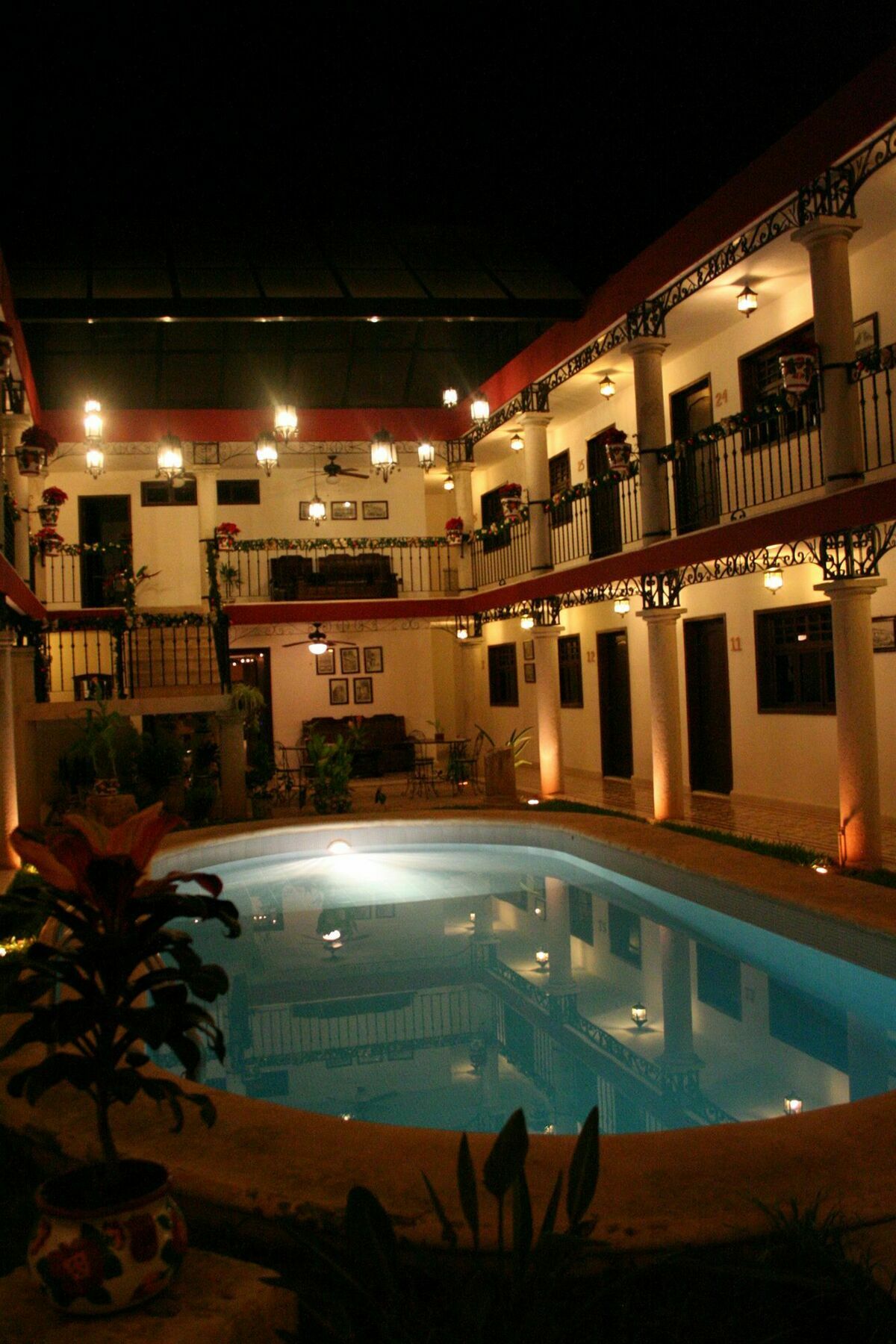 La Aurora Hotel Colonial Валядолид Екстериор снимка